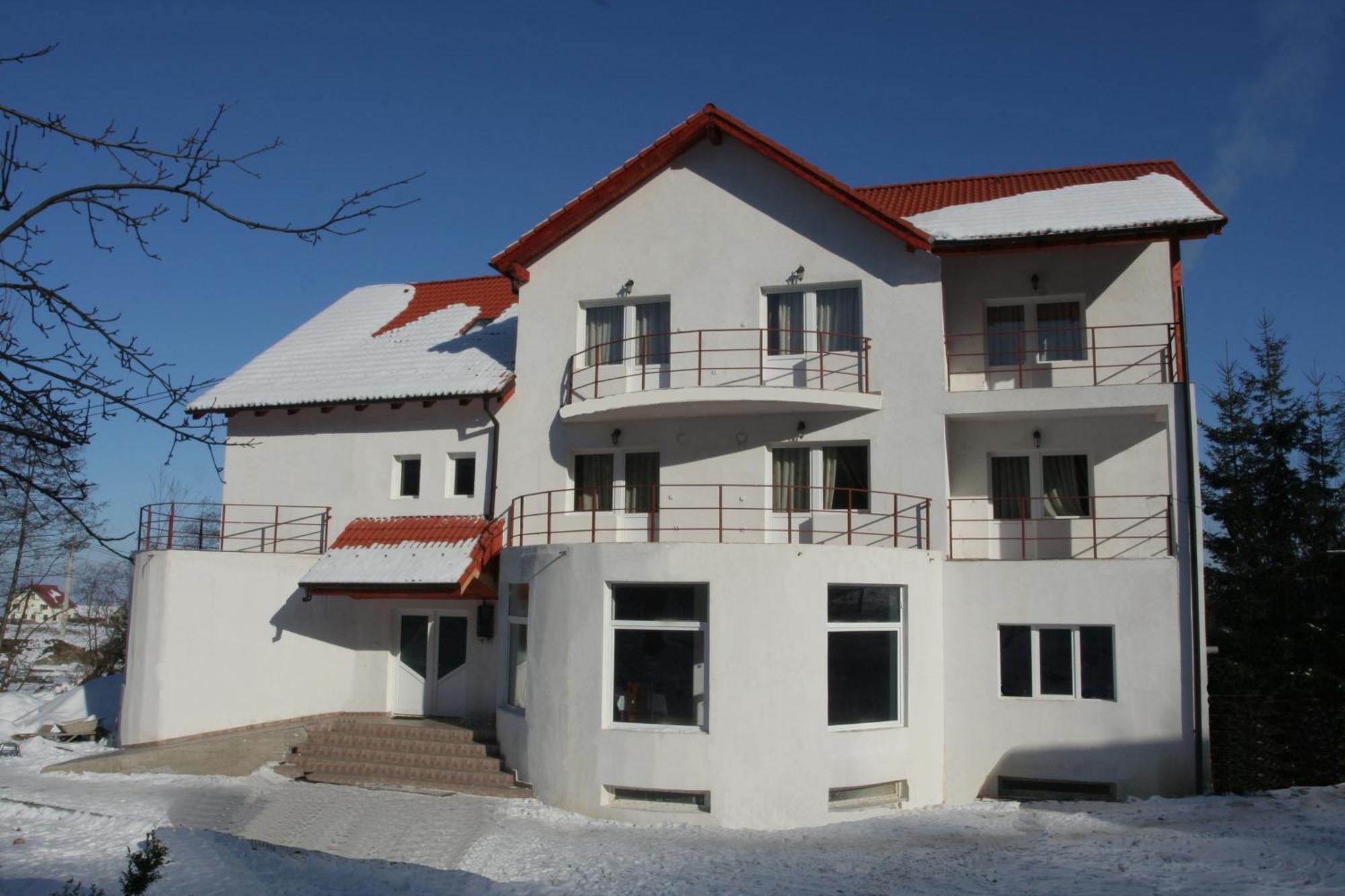 Sîmbăta de Sus Pension Belmonte מראה חיצוני תמונה