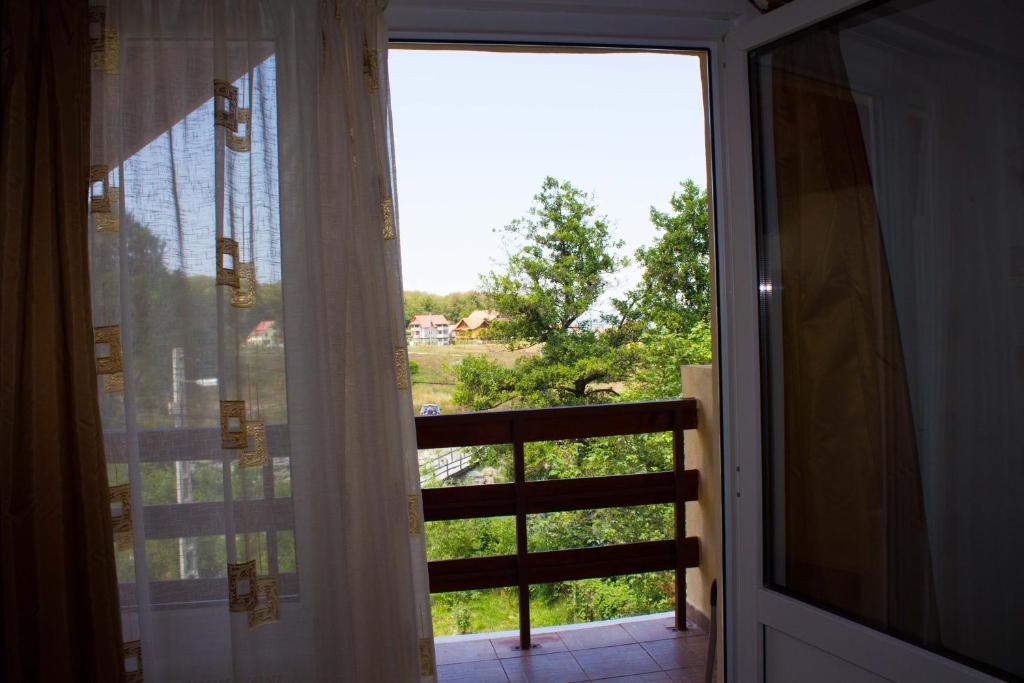 Sîmbăta de Sus Pension Belmonte מראה חיצוני תמונה
