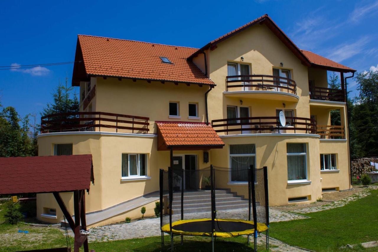 Sîmbăta de Sus Pension Belmonte מראה חיצוני תמונה